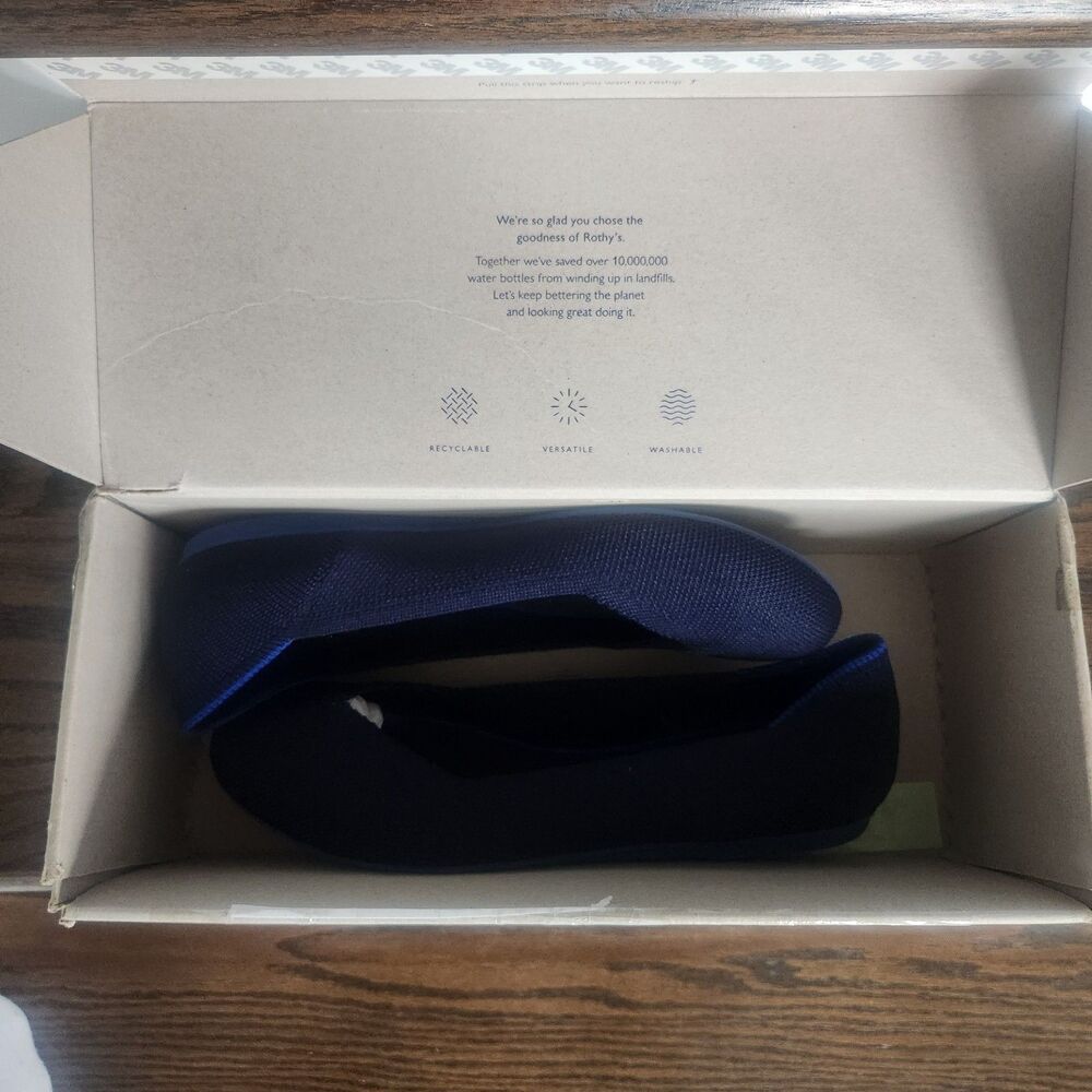 NIB Rothy’s The Daily Round Toe Flat RARE RETIRED COLOR-Size 7-Navy Solid - Picture 8 of 11